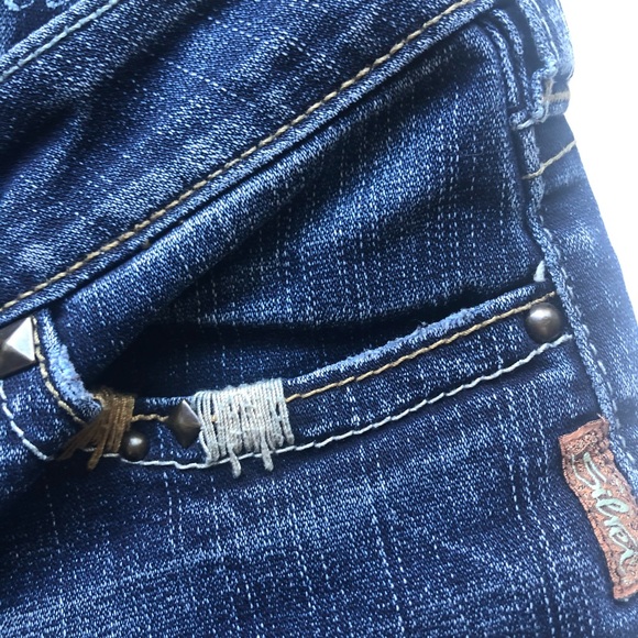 Silver Tuesday Low Rise Boot Cut Flare Jeans - Picture 6 of 10